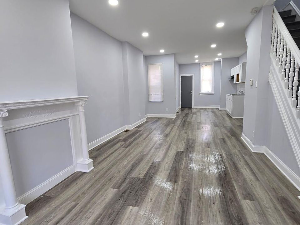 1st image of 226 N Peach St