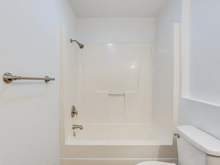 307 S Seneca St #101 — Photo 14