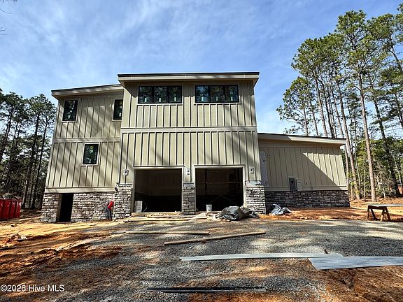 2nd image of 229 Hill Road