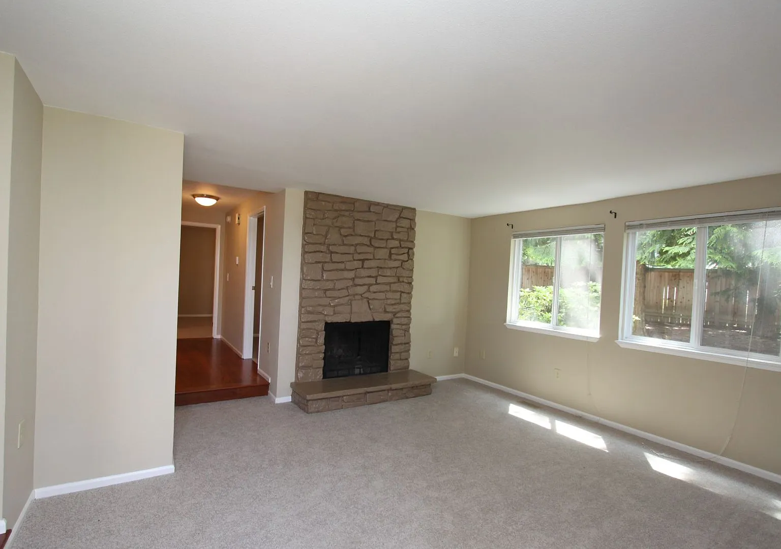 Ground floor condo at Evergreen Villa in Kirkland — Photo 4