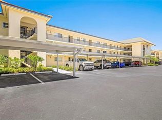 201 Quail Forest Blvd APT 208, Naples, FL 34105