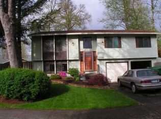 3255 SE Lewis Ct, Troutdale, OR 97060