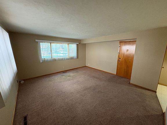 3rd image of 1533 S 21st St APT 2
