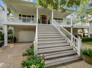 1111 Merchant Ln, Carolina Beach, NC 28428