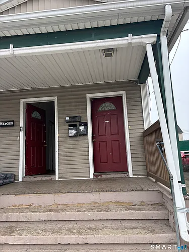 2395 Main St #2 Photo 1