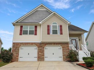 8154 Brookbend Dr, Douglasville, GA 30134
