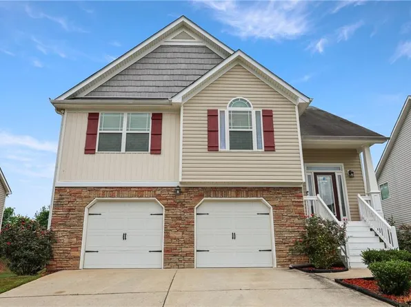 8154 Brookbend Dr, Douglasville, GA 30134