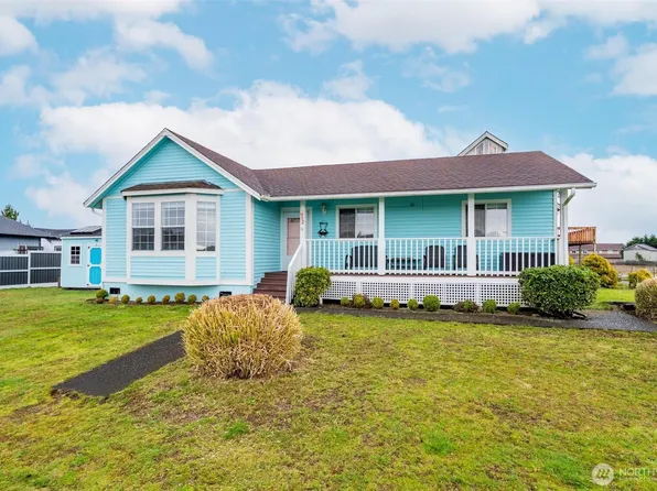 952 Wawona Avenue SE, Ocean Shores, WA 98569