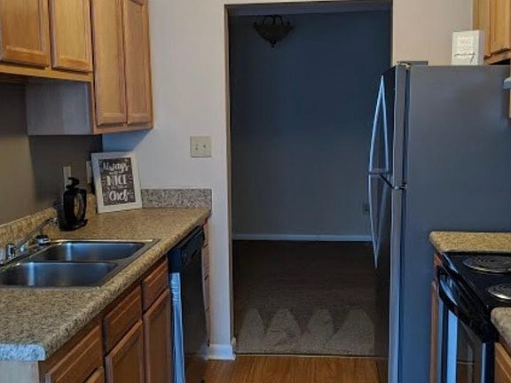 5th image of 3 Leo Ct