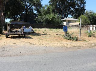 840 E Willow Ave, Manteca, CA 95337