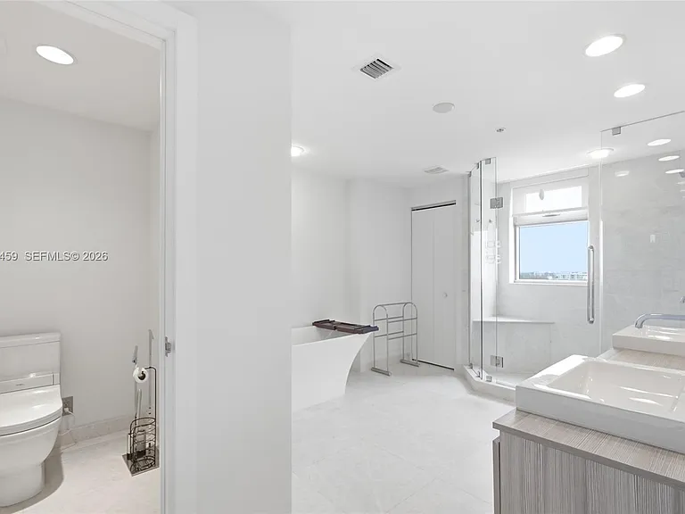 17301 Biscayne Blvd #1008 — Photo 19