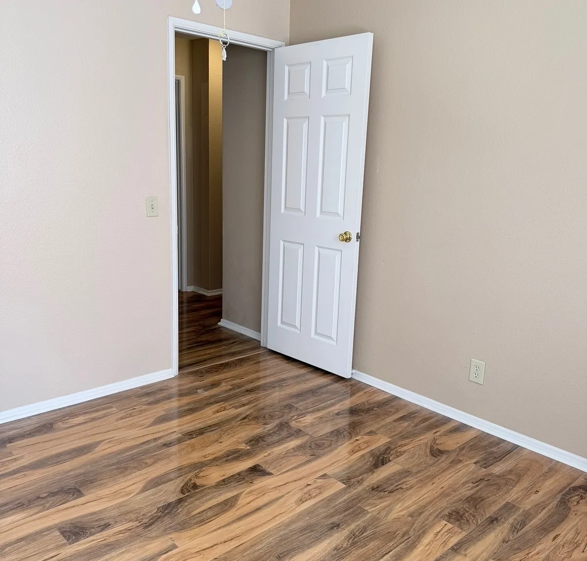 Krameria Ave, Riverside — Photo 3