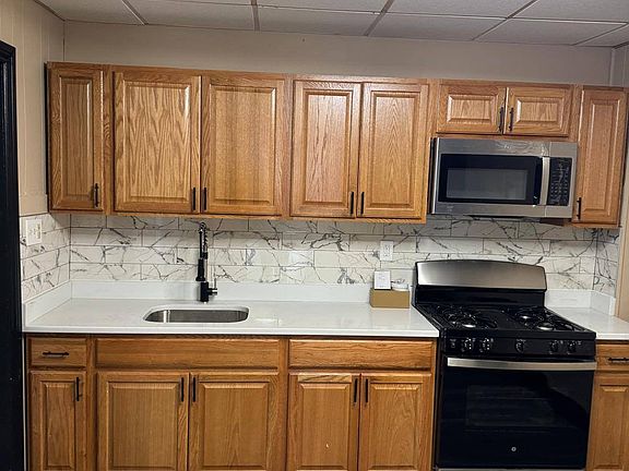 3rd image of 417 N 2nd St