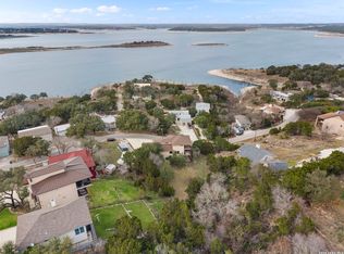 502 Cindy Dr, Canyon Lake, TX 78133