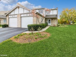 1477 Circle Ct, Elk Grove Village, IL 60007