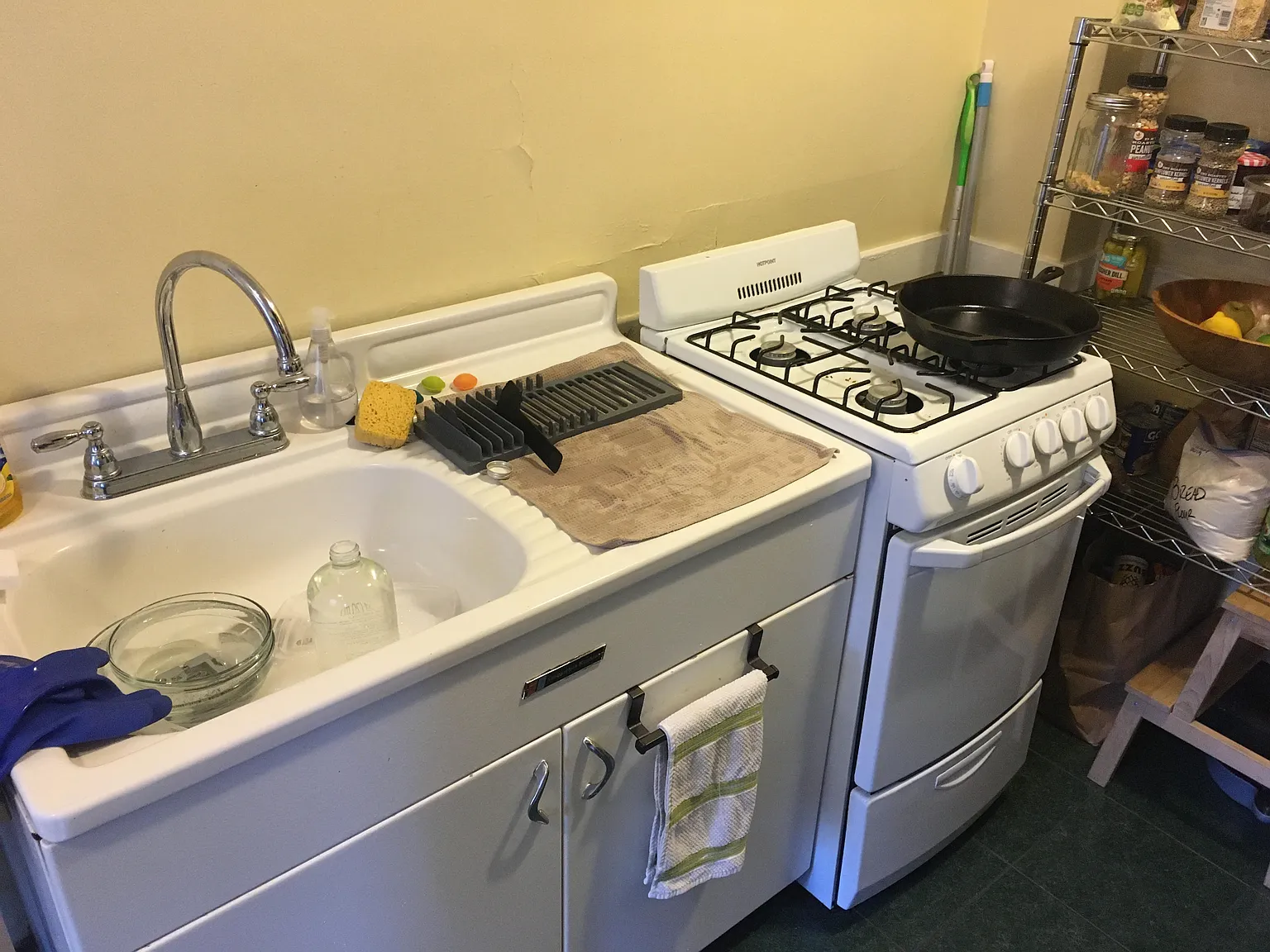 1 bed, 1.0 bath, $2,300 — Photo 3