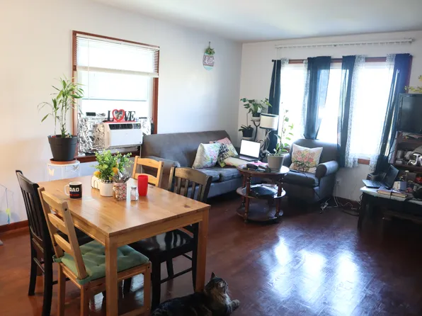305 S 74th St Floor 1, Milwaukee, WI 53214