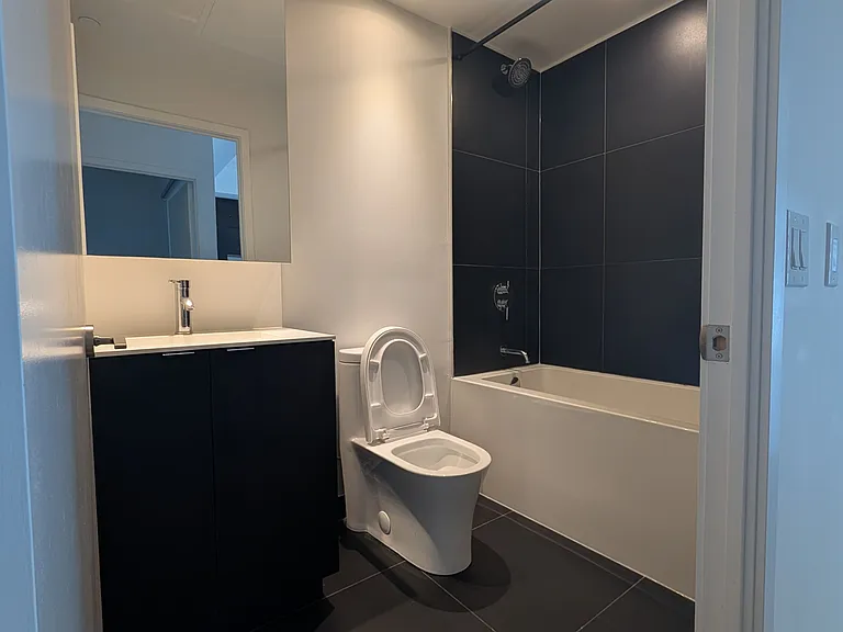 20 Edward St #2212 — Photo 4