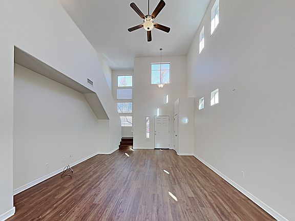 2nd image of 146 E Camino Del Abedul