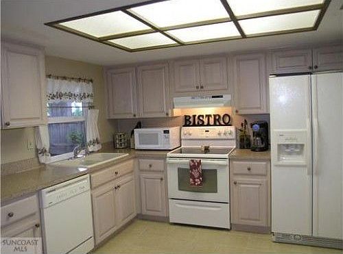 4th image of 2725 Cloudview Dr
