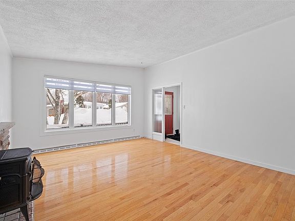 5th image of 31 Neptune Road