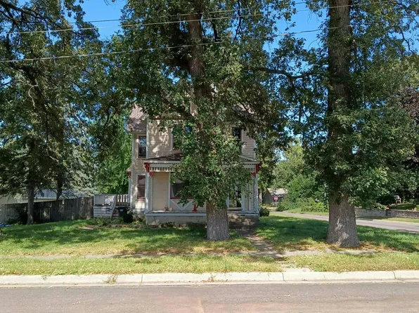 640 2nd St N, Brownton, MN 55312