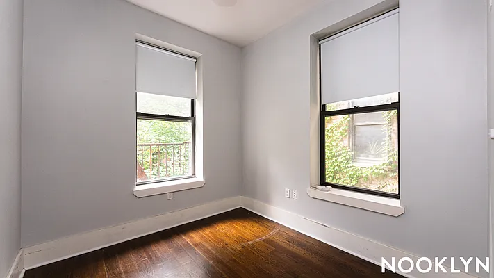 Rented by Nooklyn NYC LLC | media 21