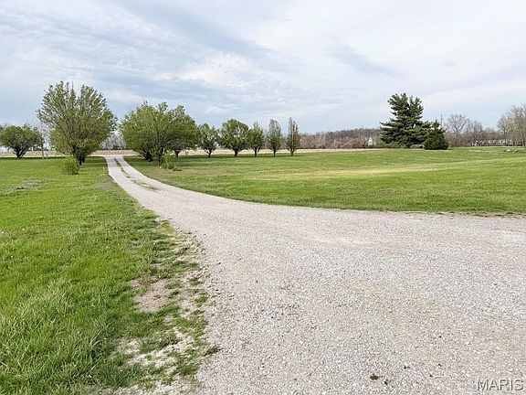 5th image of 5029 Sportsman Rd