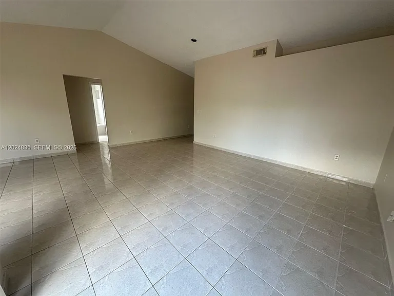 16280 SW 77th Ter — Photo 4