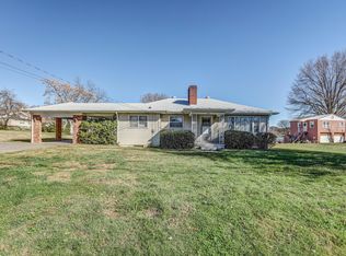 212 Atlanta Ave, Mt Carmel, TN 37645