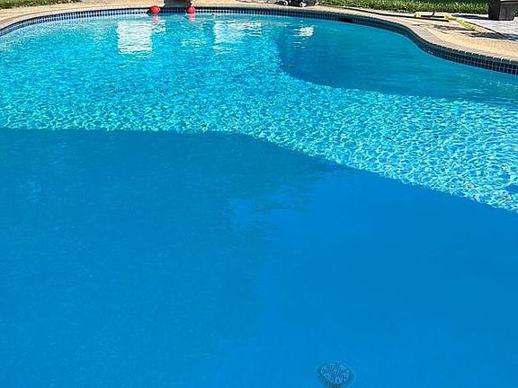 2nd image of 1611 Lynndale Ct