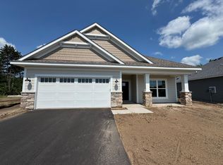 8219 Haywood Dr, Lino Lakes, MN 55014
