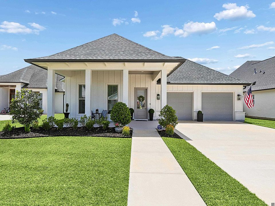1st image of 38177 Sweet Briar Dr