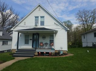 1401 S Main St, Hillsboro, IL 62049