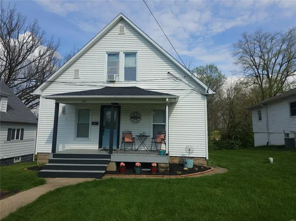 1401 S Main St, Hillsboro, IL 62049