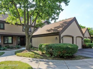 1377 Bristol Ln, Buffalo Grove, IL 60089