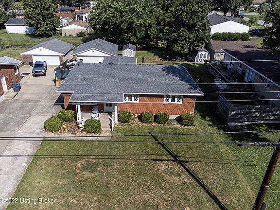 3rd image of 7911 Mango Dr