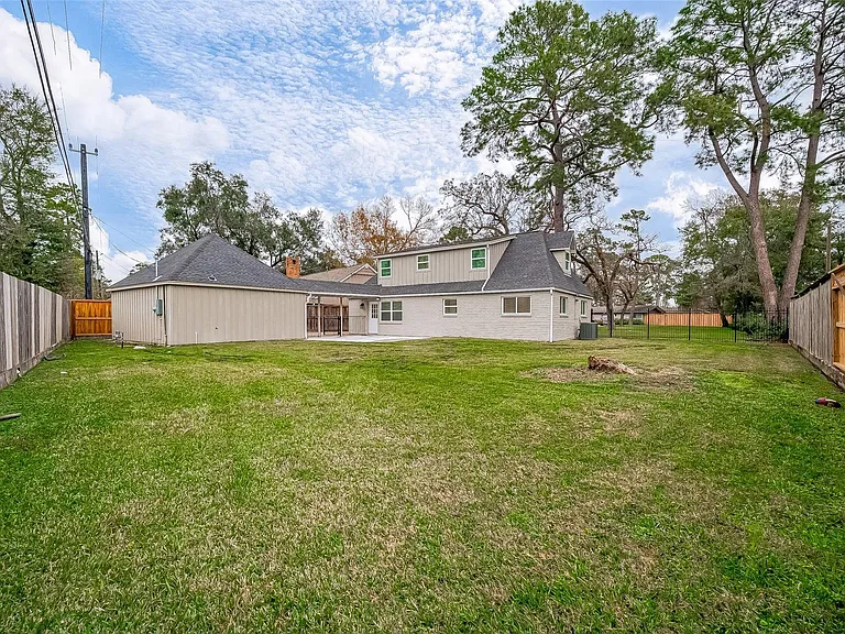 1739 Nocturne Ln — Photo 43
