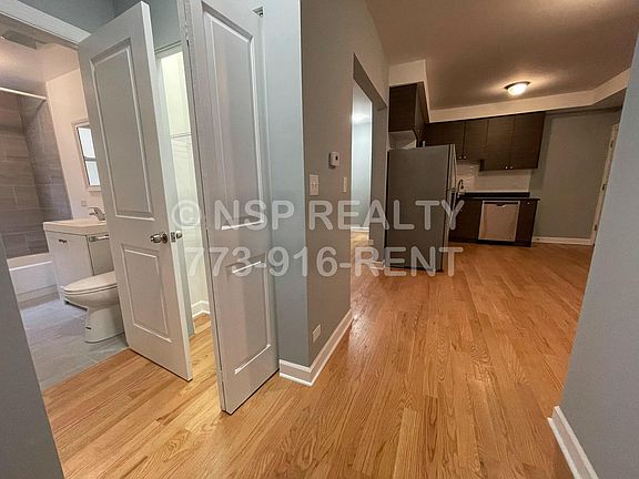 5th image of 1642 W Pratt Blvd #C