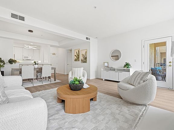 4th image of 1951 Ofarrell St APT 207