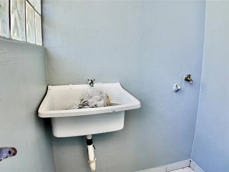 115 Sea Beach Dr — Photo 18