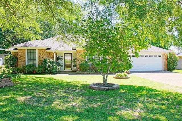 1st image of 5211 Cloverdale Dr