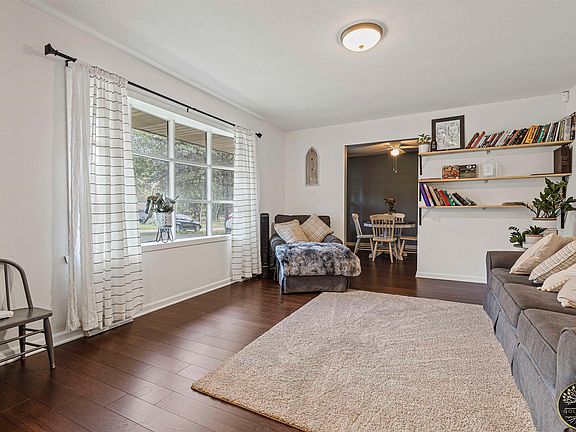 2nd image of 3117 Cavendish Dr