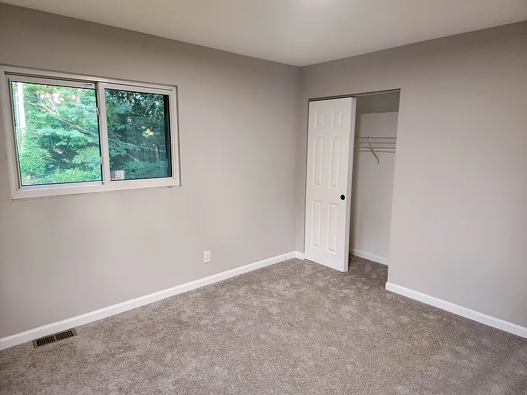 20 Alfresco Dr — Photo 11