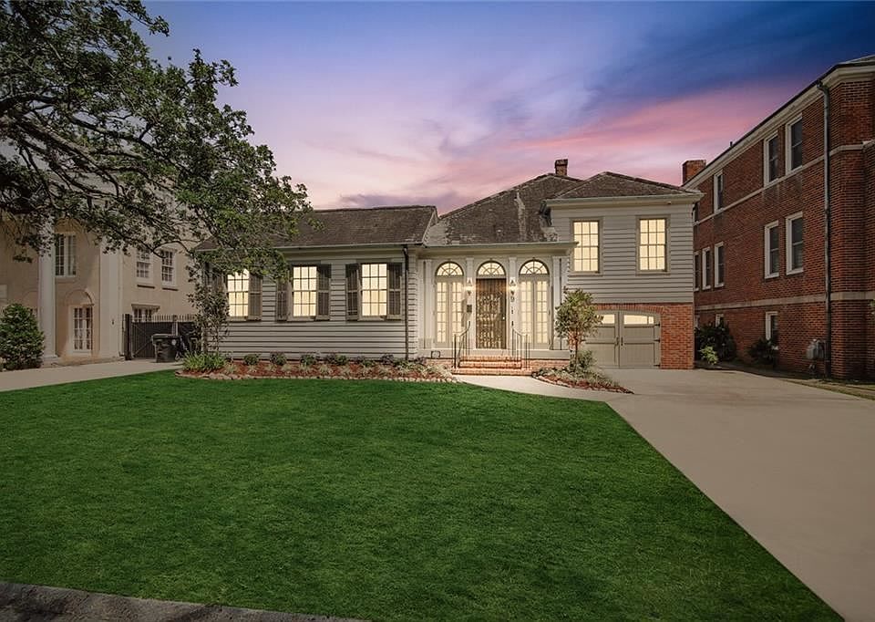 1st image of 9 Versailles Blvd