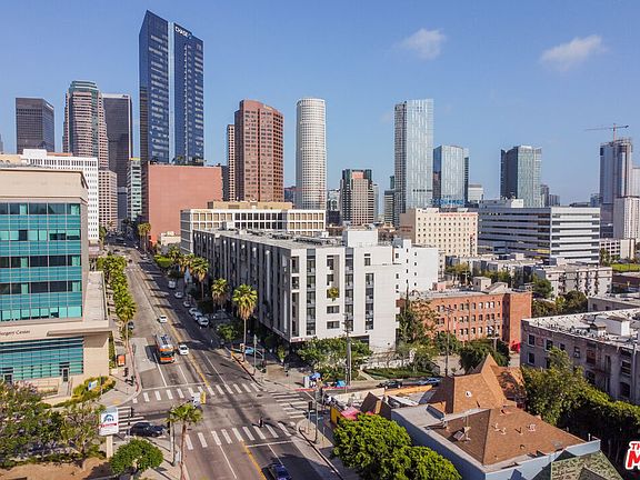 3rd image of 1234 Wilshire Blvd APT 305
