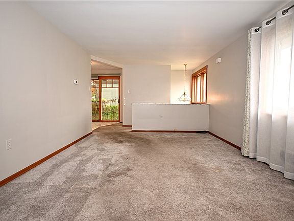 3rd image of 3791 Cynthia Dr