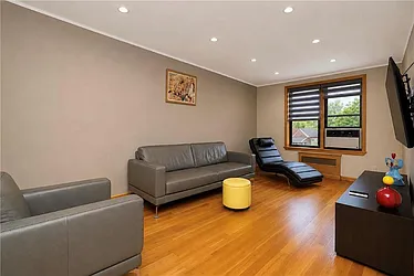 711 Montauk Court