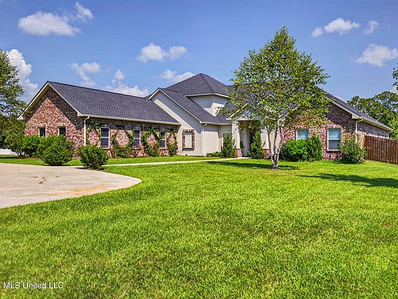 4th image of 12244 E Pointe Dr
