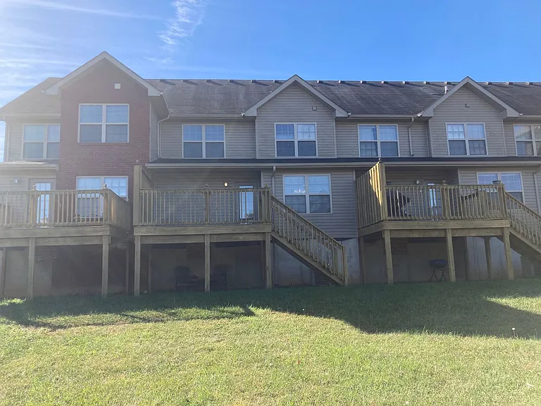 141 Twin Lakes Dr — Photo 4
